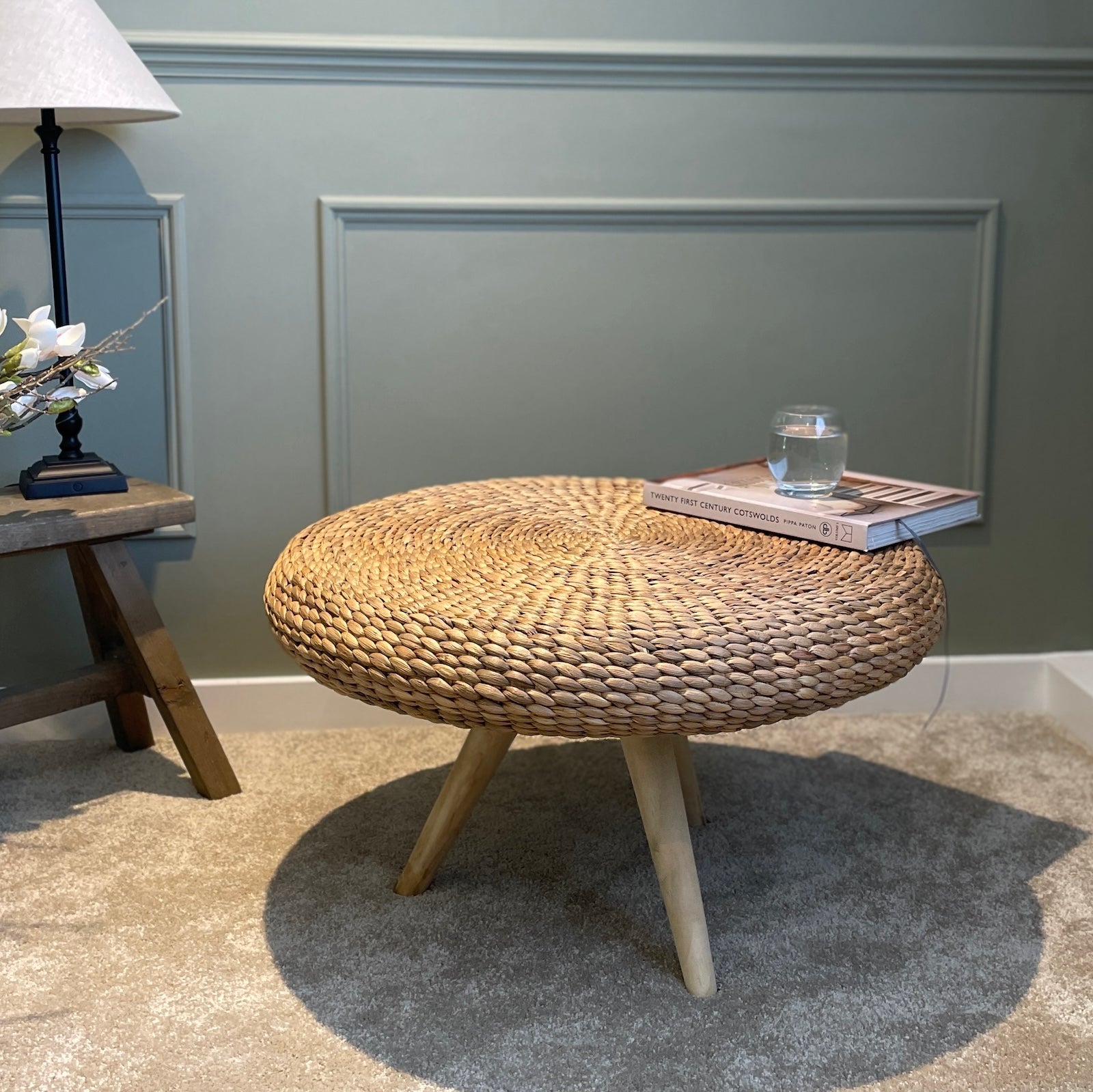 rattan coffee table round in living room