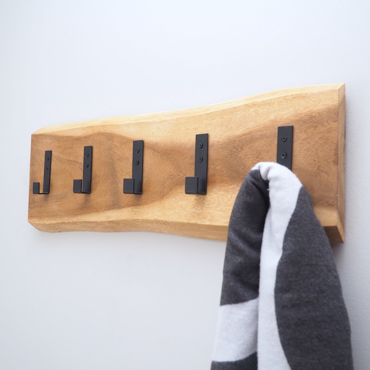 Wall clothes rail wood