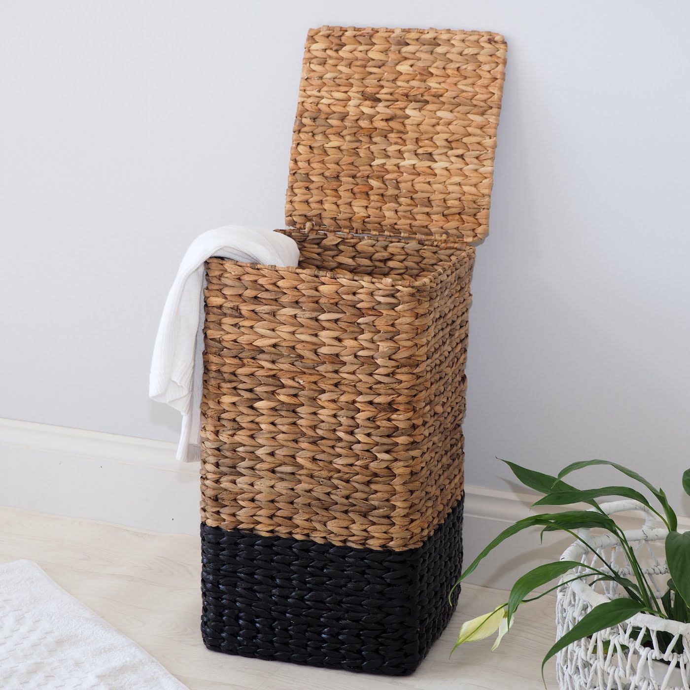 Large laundry basket wicker