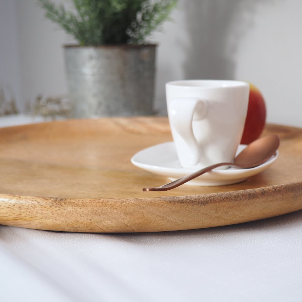 Round wooden tray