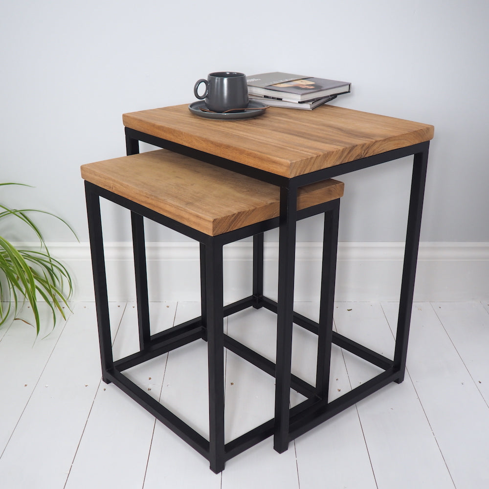 Nest of two wooden tables with metal legs