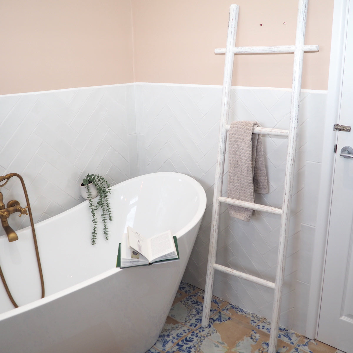 towel ladder whitewash by white bath