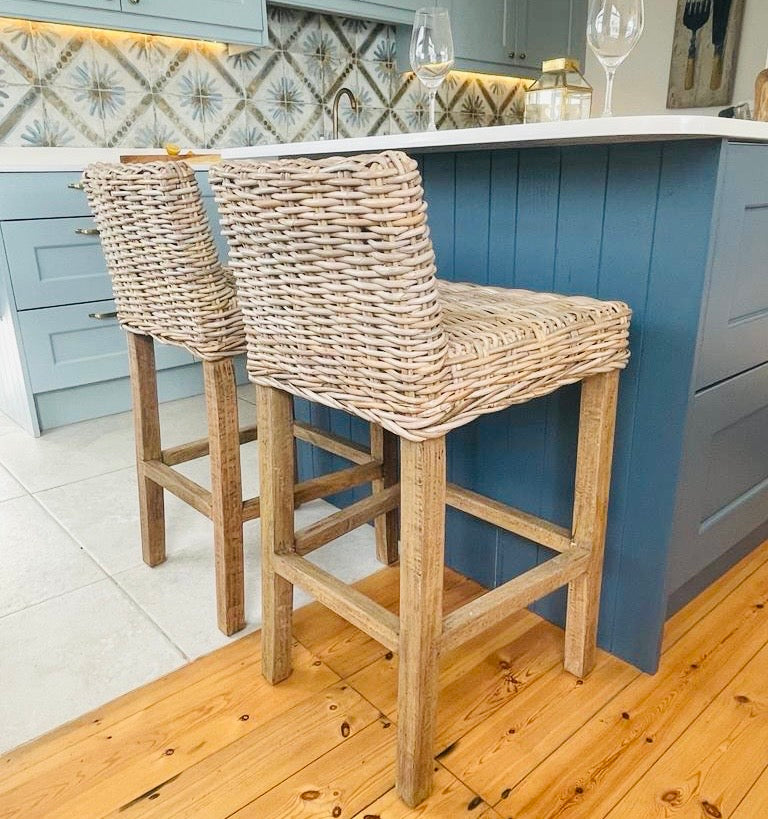 Wicker bar stools in kitchen