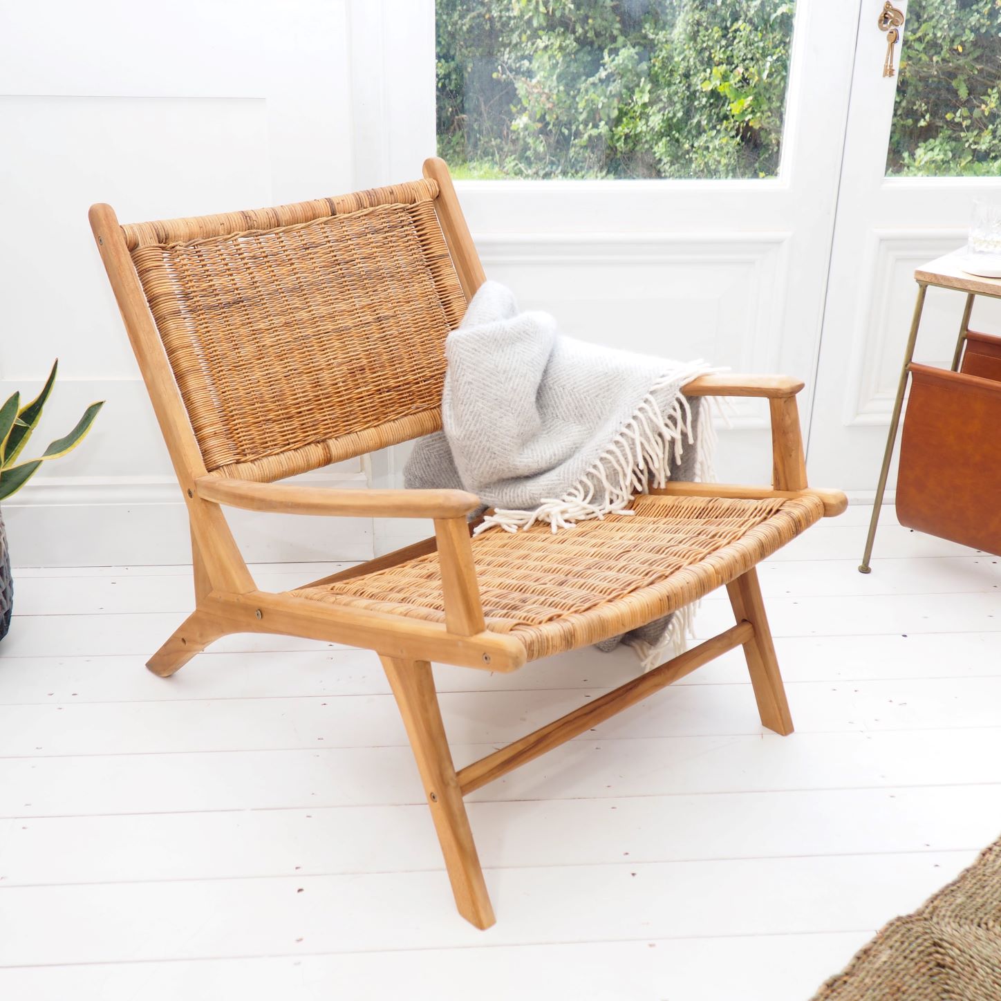 wicker wood chair