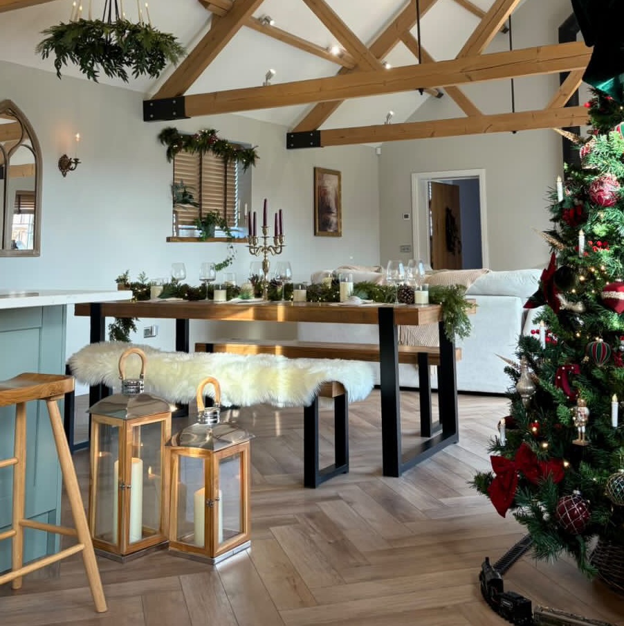 christmas setting with christmas tree and dinner table