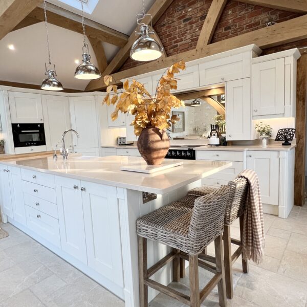 NAT65 in Kitchen, Oak Forever Homes